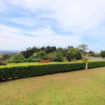 Maleny Views Motel Экстерьер фото