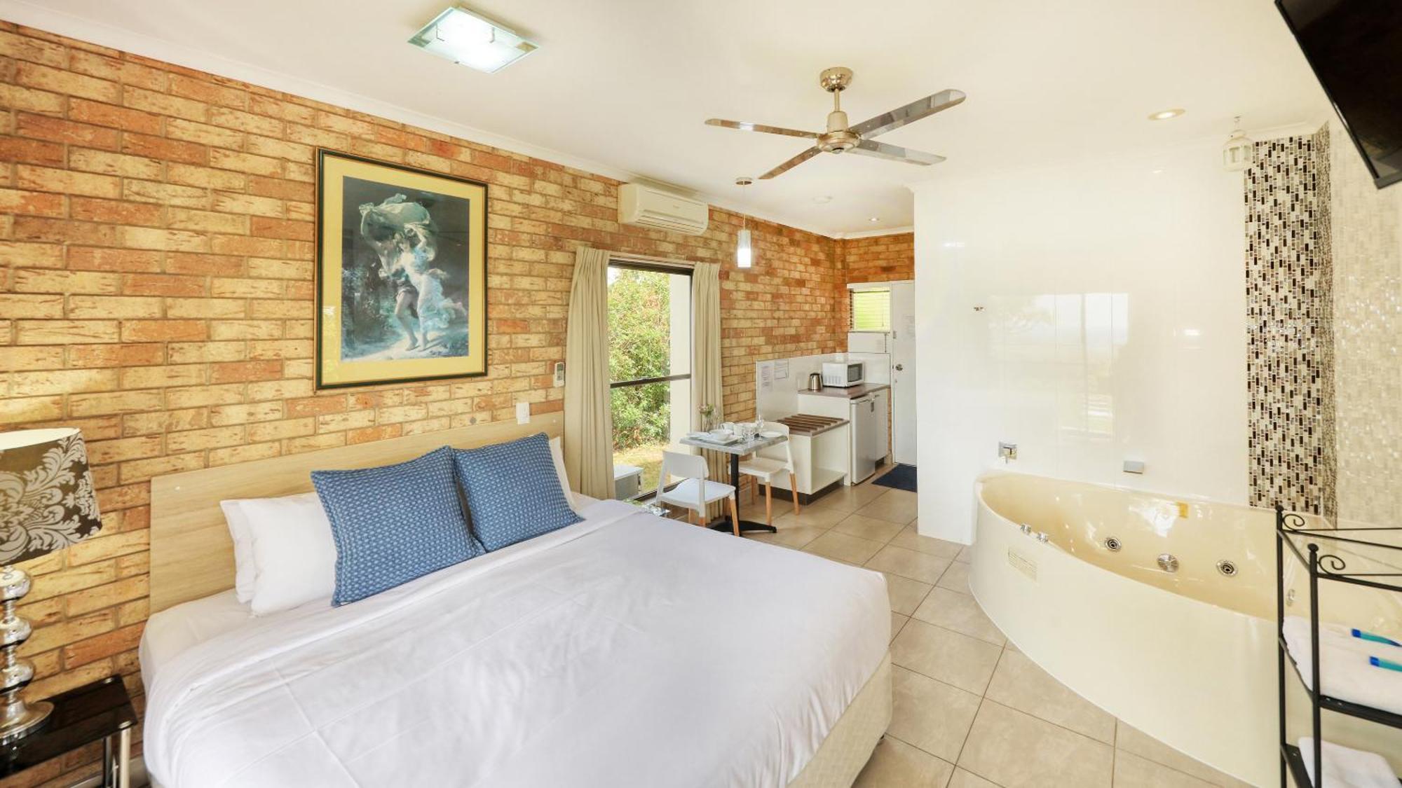 Maleny Views Motel Экстерьер фото