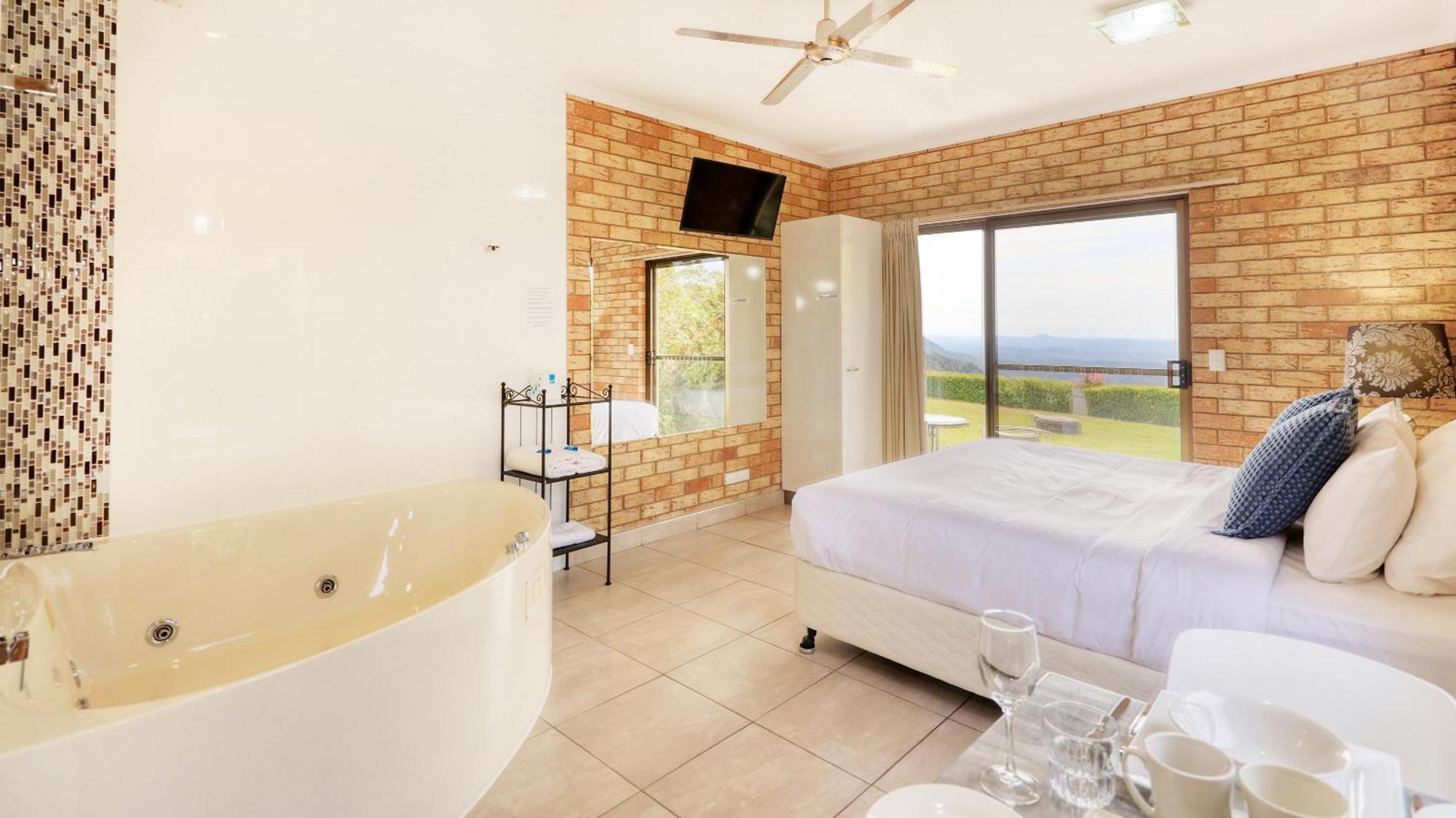 Maleny Views Motel Экстерьер фото